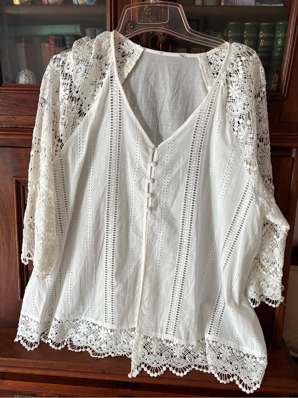 Size XL, Women's White Lace  and eyelet Detail  open front Peasant Top